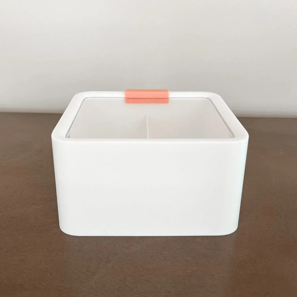 🌸3/$15 🌸 White Hinged Storage Container
